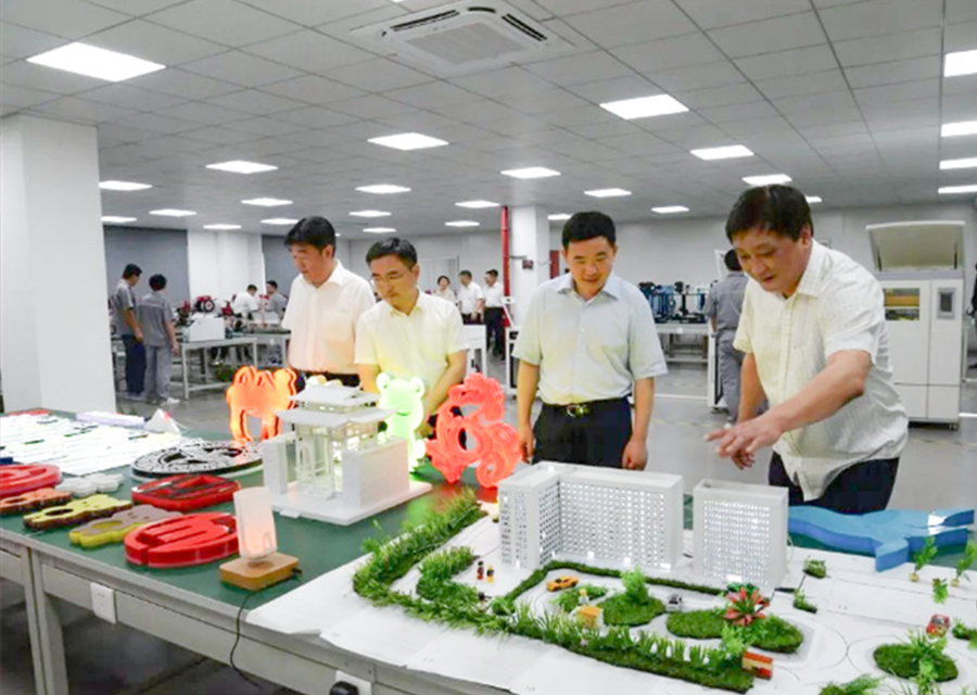 浙江省人力社保厅厅长吴伟斌一行调研走访星空官网入口