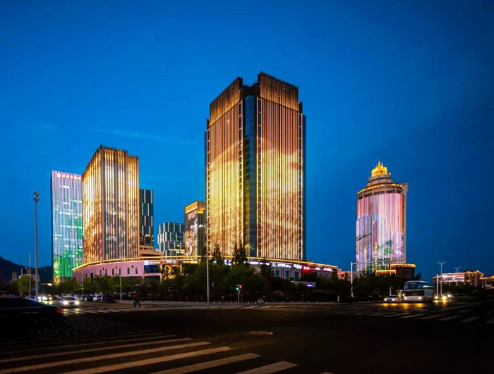 星空官网入口照明荣膺“上合组织青岛峰会照明优质产品供应商”称号