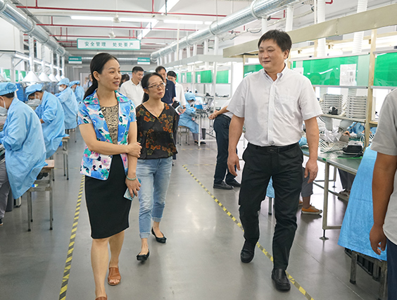杭州市城市管理局党组成员、副局长宋晓青一行莅临星空官网入口参观考察